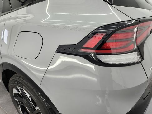 Used 2023 Kia Sportage SX image 34