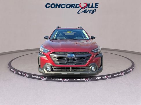 Certified 2025 Subaru Outback Premium AWD/4WD image 3