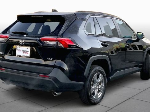 Used 2024 Toyota RAV4 XLE image 12