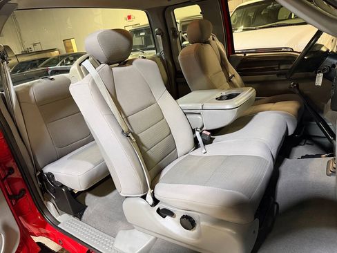 Used 2005 Ford F250 XLT AWD/4WD image 15