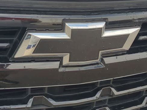 Used 2024 Chevrolet Silverado 1500 LT Trail Boss w/ Convenience Package II image 11