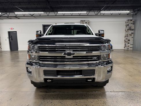Used 2015 Chevrolet Silverado 2500 LTZ w/ Duramax Plus Package image 2