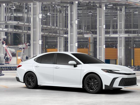 New 2026 Toyota Camry SE FWD image 16