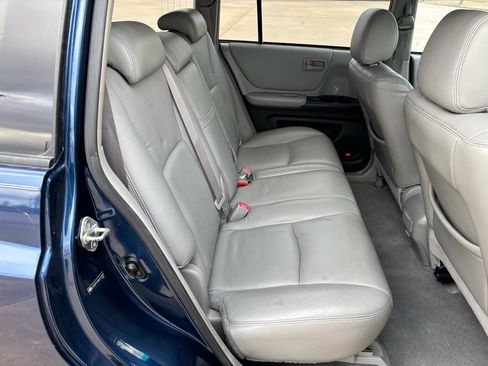 Used 2006 Toyota Highlander 2WD V6 image 8