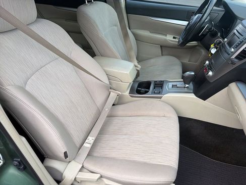 Used 2014 Subaru Outback 2.5i Premium image 27
