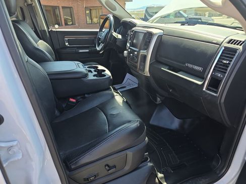 Used 2017 RAM 1500 Laramie AWD/4WD image 28