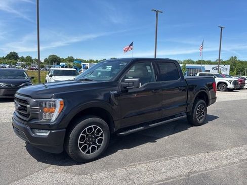 Used 2022 Ford F150 XLT w/ Equipment Group 302A High AWD/4WD image 4