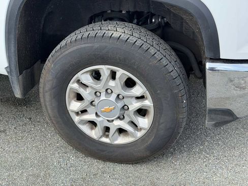 Certified 2025 Chevrolet Silverado 3500 LT w/ Safety Package AWD/4WD image 18