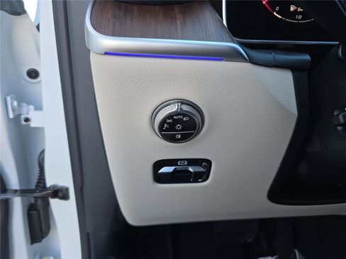 Used 2026 Mercedes-Benz GLC 300 4MATIC image 36