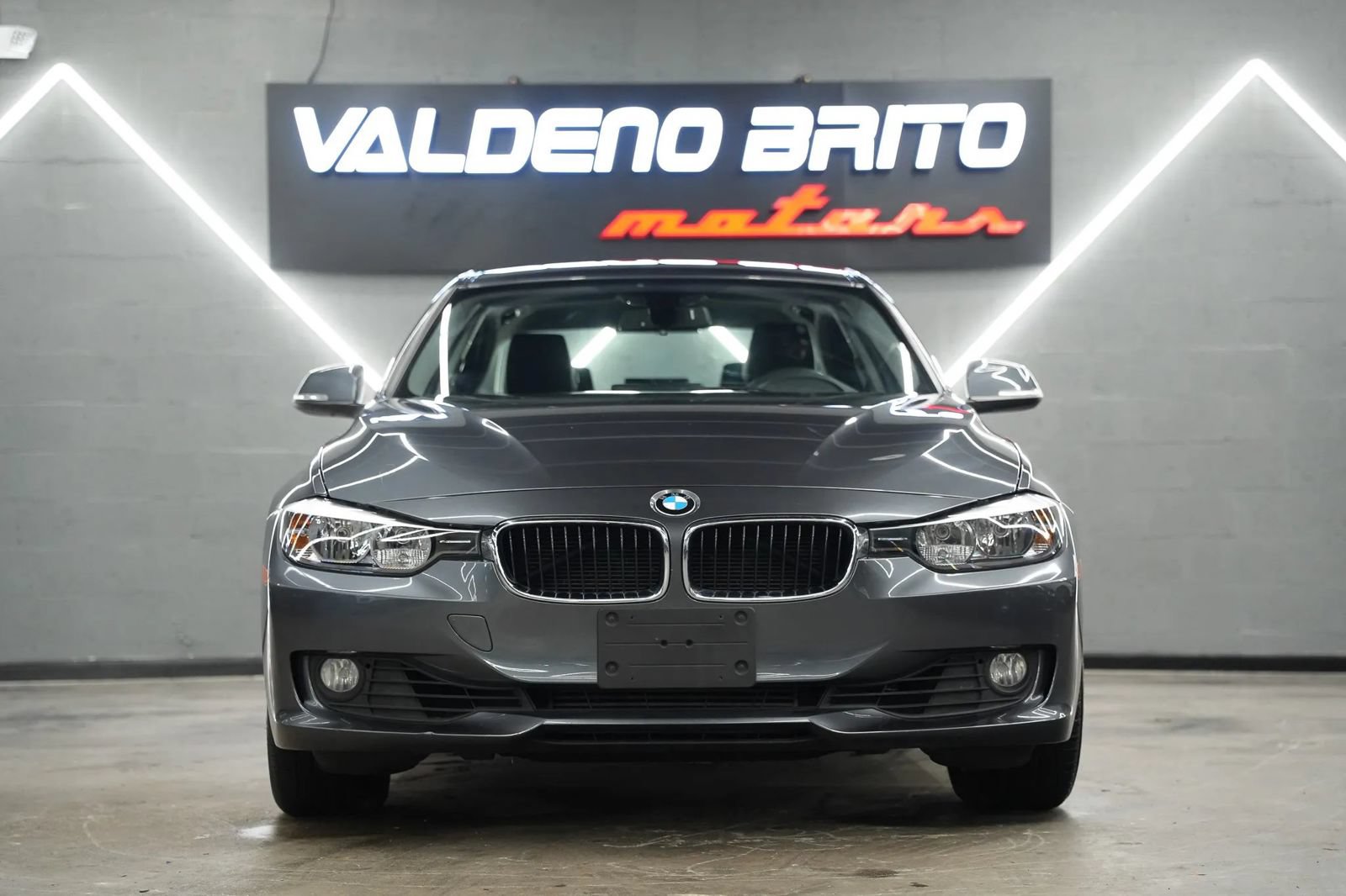 Used 2014 BMW 328i Sedan RWD image 4