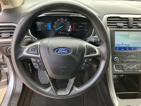 Used 2020 Ford Fusion S FWD image 9