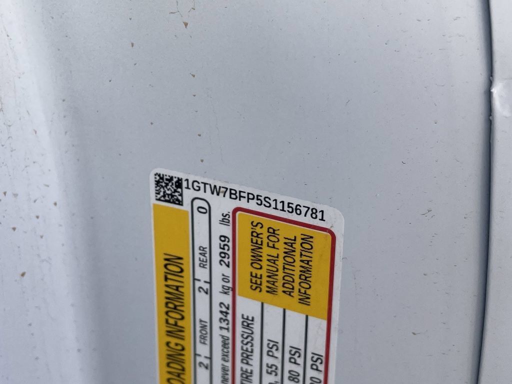 New 2025 GMC Savana 2500 Extended w/ Driver Convenience Package RWD image 32