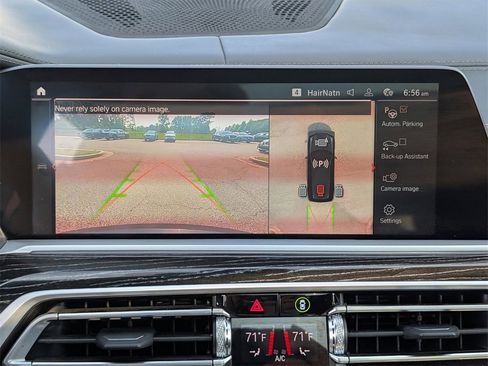 Used 2021 BMW X7 M50i w/ Executive Package image 27