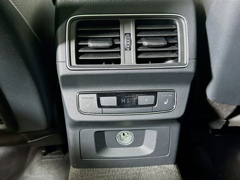 Used 2018 Audi Q5 2.0T Premium Plus w/ Premium Plus Package image 26