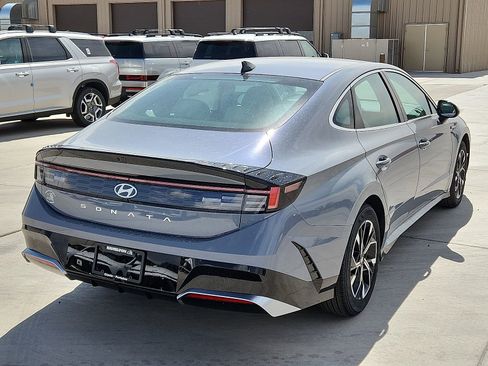 New 2025 Hyundai Sonata SEL image 4