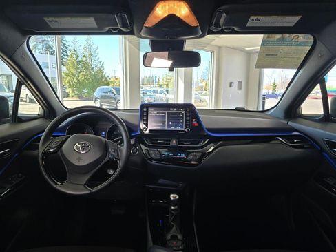 Used 2020 Toyota C-HR XLE FWD image 24