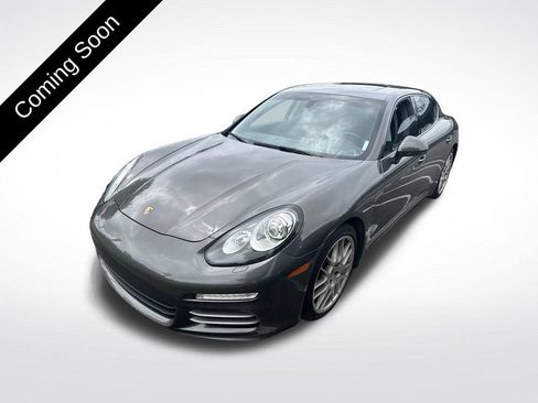 Used 2016 Porsche Panamera 4 AWD/4WD image 1