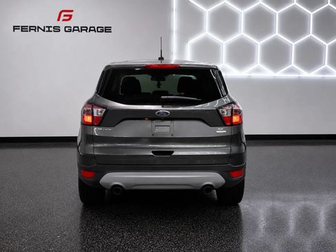 Used 2017 Ford Escape SE FWD image 13