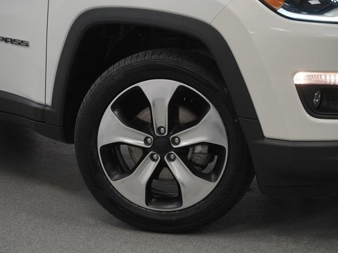 Certified 2020 Jeep Compass Latitude image 4