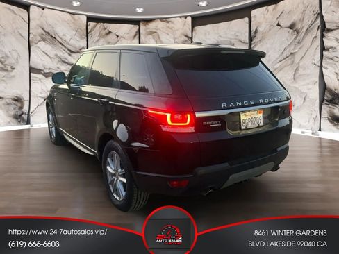 Used 2015 Land Rover Range Rover Sport SE image 9