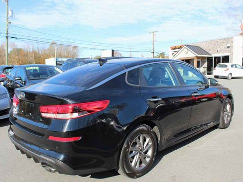 Used 2019 Kia Optima LX image 5