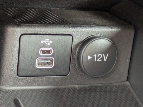 Used 2025 Ford Escape Active AWD/4WD image 26