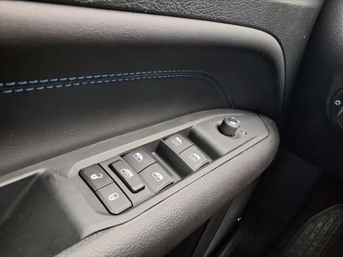 New 2026 Jeep Compass Latitude AWD/4WD image 41