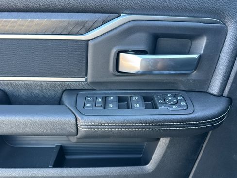 New 2026 RAM 2500 Big Horn AWD/4WD image 10