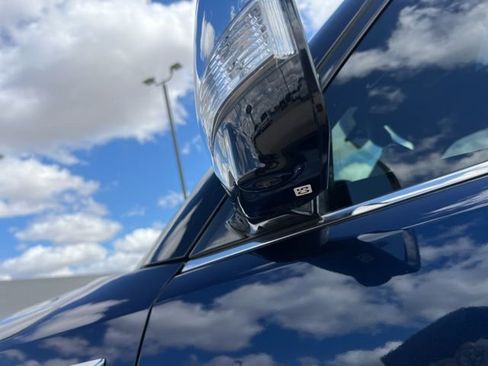 Used 2022 INFINITI QX80 Sensory w/ Cargo Package image 11