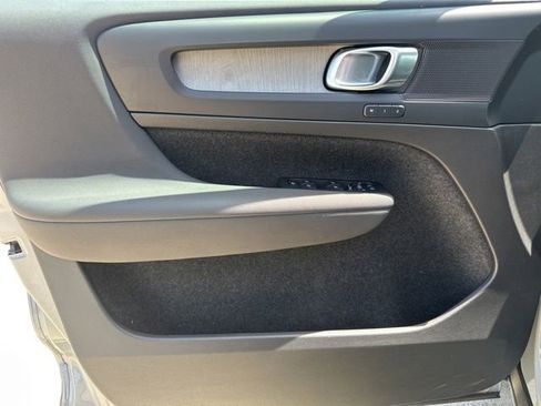 Certified 2026 Volvo XC40 B5 Plus AWD/4WD image 16