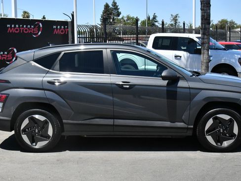 Used 2024 Hyundai Kona SEL FWD image 9