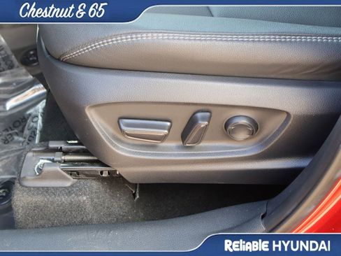Used 2024 Toyota Corolla Cross XLE w/ Convenience Package AWD/4WD image 25