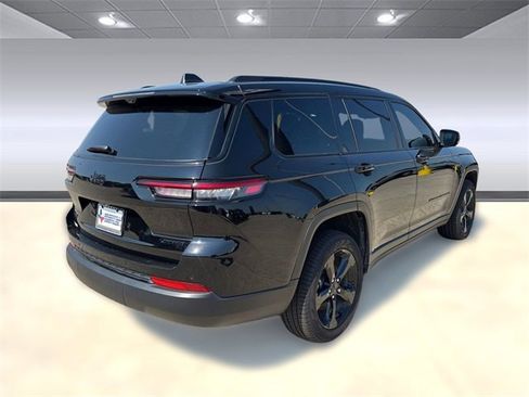 New 2025 Jeep Grand Cherokee L Limited w/ Luxury Tech Group II image 8