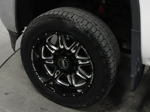 Used 2015 GMC Sierra 2500 SLE w/ SLE Preferred Package AWD/4WD image 10