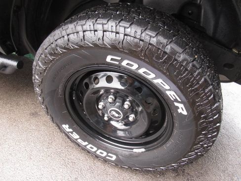 Used 2023 Ford Bronco Black Diamond AWD/4WD image 15