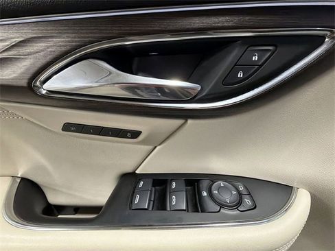 Used 2023 Buick Envision Avenir image 57