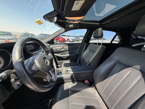 Used 2015 Mercedes-Benz E 400 Sedan image 16