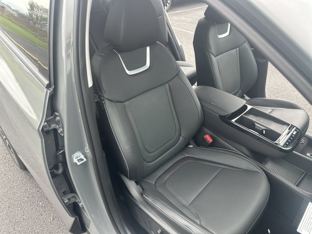 New 2026 Hyundai Tucson Limited AWD/4WD image 32