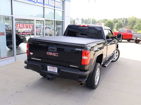 Used 2015 GMC Sierra 2500 Denali w/ Duramax Plus Package AWD/4WD image 47