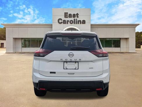 Used 2024 Nissan Rogue S AWD/4WD image 4