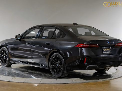 Used 2026 BMW 530i xDrive AWD/4WD image 12