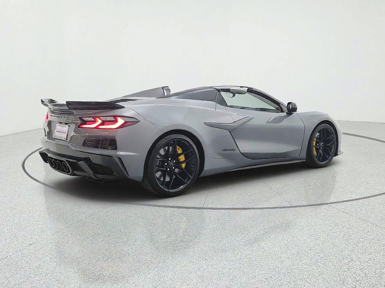 Used 2025 Chevrolet Corvette Z06 RWD image 5
