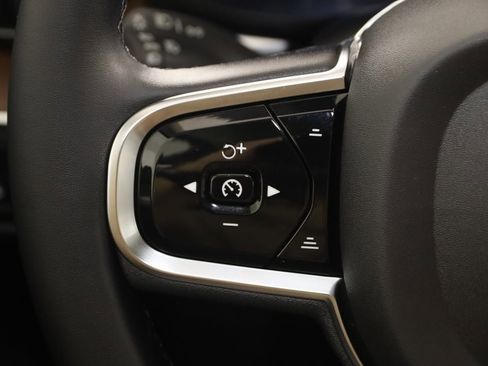 Used 2023 Volvo XC60 B5 Plus w/ Climate Package image 34