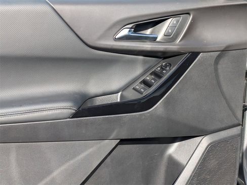 Used 2025 Chevrolet Equinox LT image 11