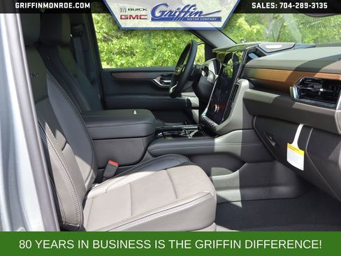 New 2026 GMC Yukon XL Denali w/ Denali Reserve Package AWD/4WD image 32