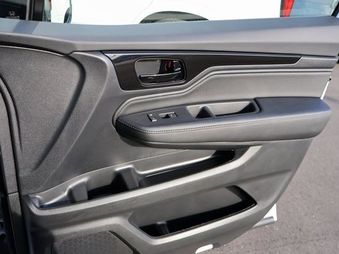 Certified 2026 Honda Odyssey Elite image 11