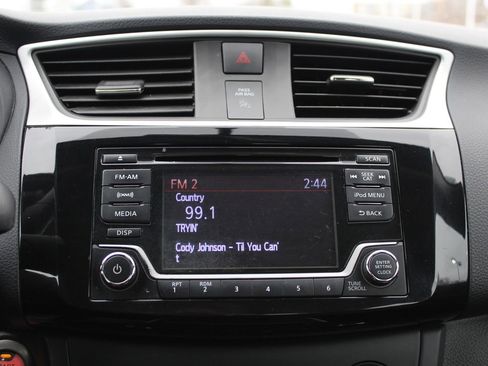 Used 2017 Nissan Sentra SV image 16