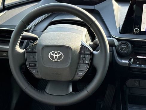 Used 2024 Toyota Prius XLE FWD image 14