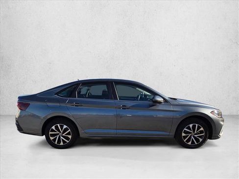 Certified 2025 Volkswagen Jetta S image 4