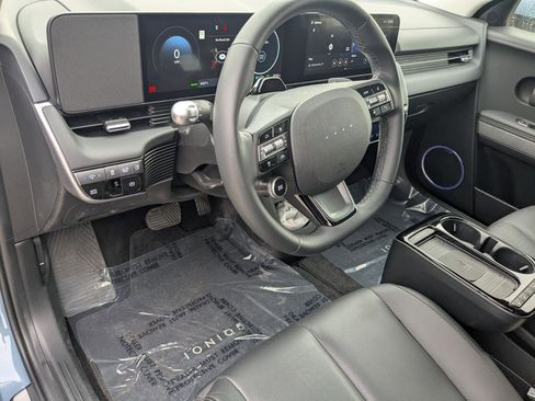 Certified 2025 Hyundai Ioniq 5 Limited image 17